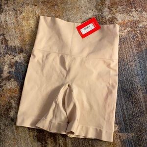 NWT Spanx everyday shaping panties